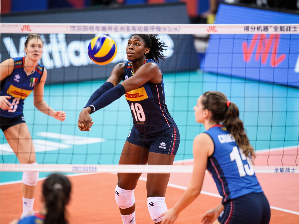 欧冠联赛艾格努表现低迷!强力接应角色是否过时?接应需兼顾一传? 此外,培养年轻球员的多功能性也将成为趋势